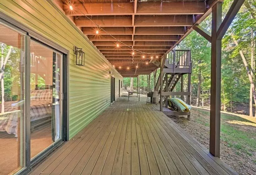 Lakefront Anderson Paradise: Dock, Fire Pit!