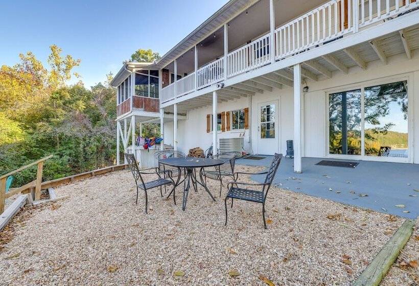 Lakefront Gem W/ Screened Porch + Game Room!
