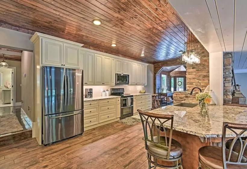 Hot Tub, Dock, Lakefront: Luxe Six Mile Retreat