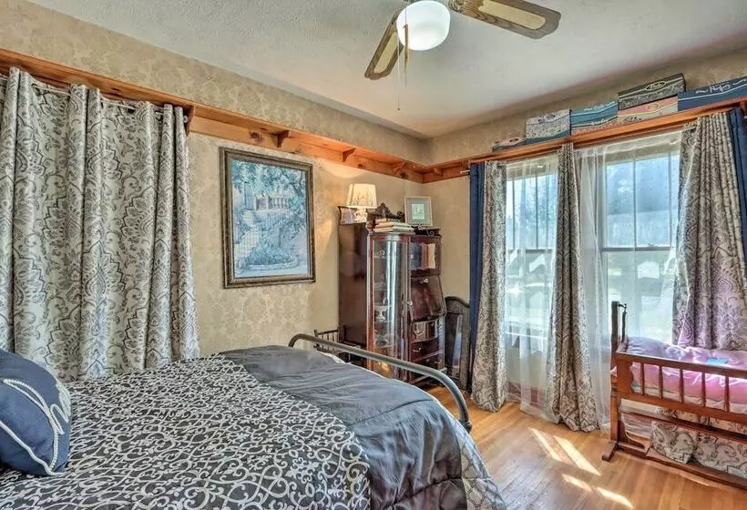 Lovely Lebanon Home: 13 Mi To Bennett Springs