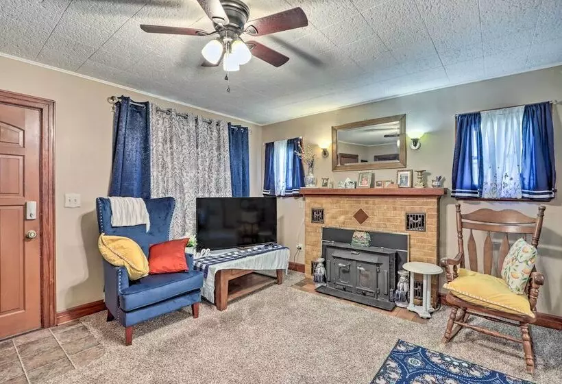 Lovely Lebanon Home: 13 Mi To Bennett Springs