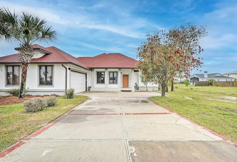 Mexico Beach Retreat W/ Grill & Private Pool!