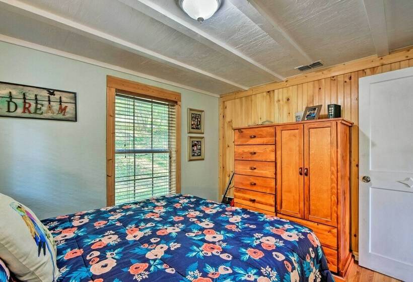 Mountain Cottage W/ Views Near Tail Of The Dragon!