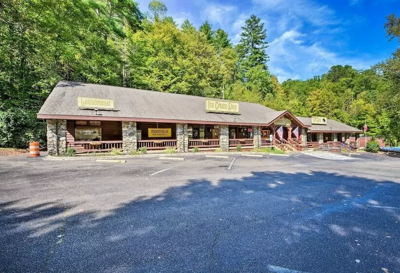 Mountain Cottage W/ Views Near Tail Of The Dragon!