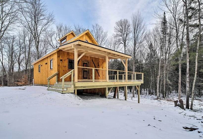 Newly Built Cabin W/ Hot Tub 16 Mi To Stowe Mtn!