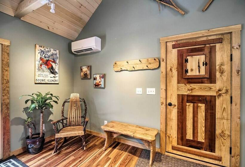 Newly Built Cabin W/ Hot Tub 16 Mi To Stowe Mtn!