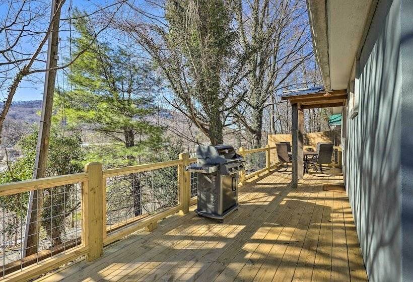 Peaceful Cottage W/ Views   Pets Welcome!