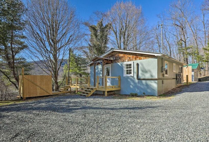 Peaceful Cottage W/ Views   Pets Welcome!