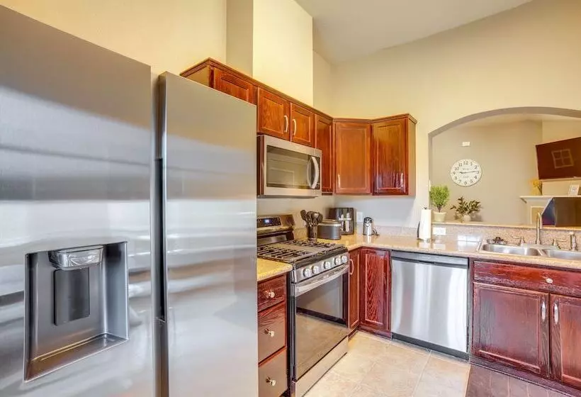 Pet Friendly Texas Retreat W/ Fenced In Yard!