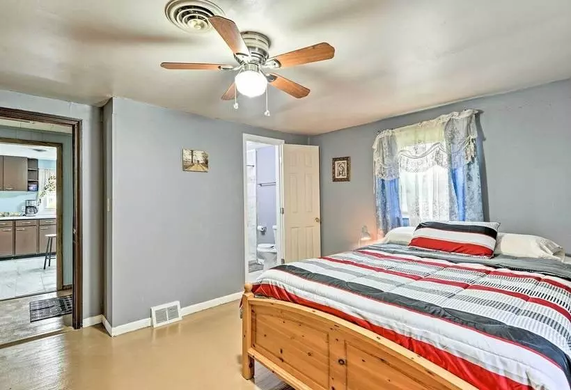 Remodeled Abingdon House W/ Spacious Yard!