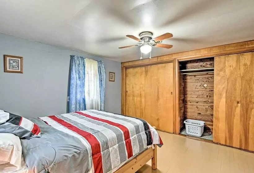 Remodeled Abingdon House W/ Spacious Yard!