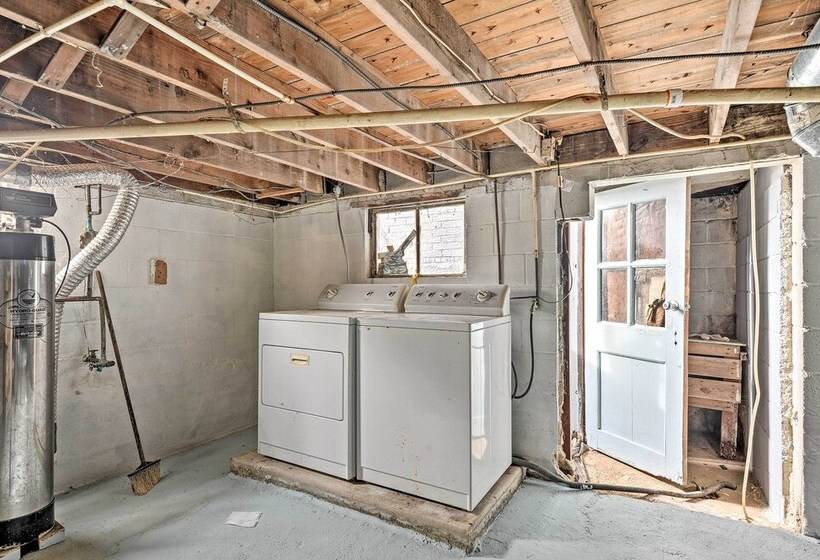 Remodeled Abingdon House W/ Spacious Yard!