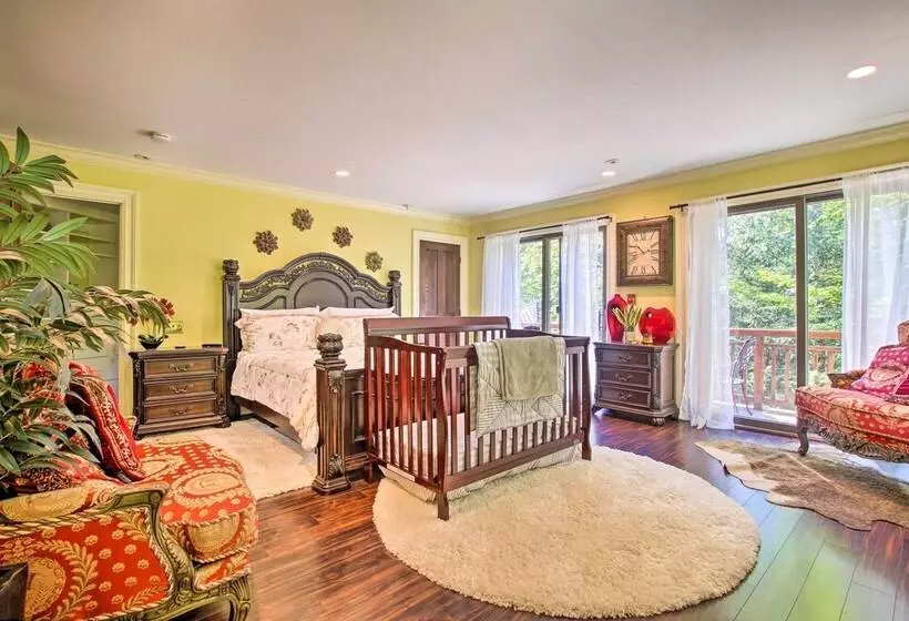 Rustic Retreat W/ Hot Tub In North Branford!