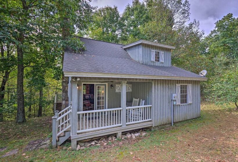 Secluded Cabin Between Boone & Blowing Rock!