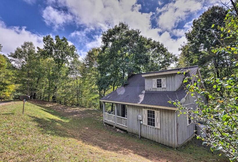 Secluded Cabin Between Boone & Blowing Rock!
