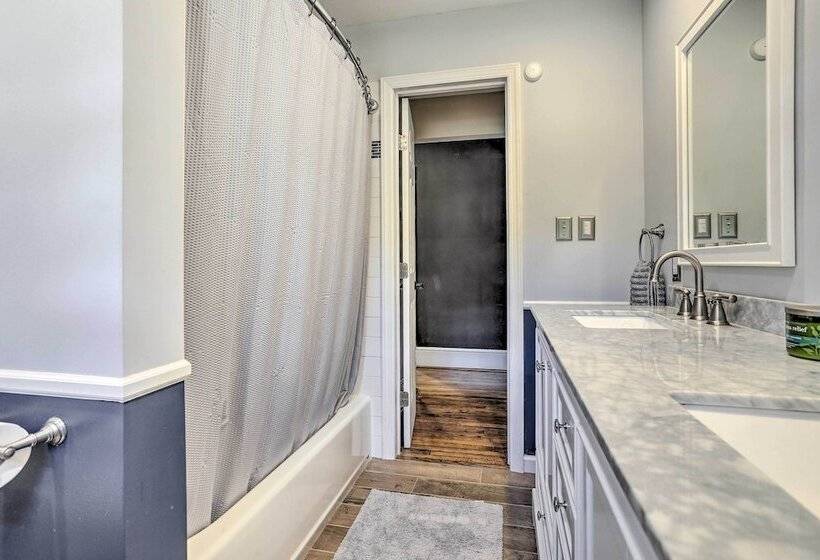 Serene Hopatcong Cottage W/ 50 Foot Dock!