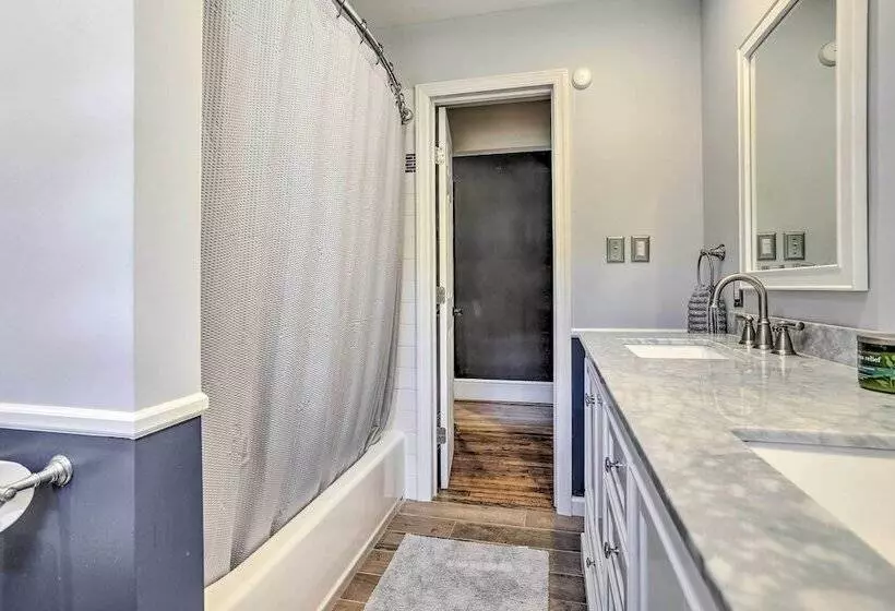 Serene Hopatcong Cottage W/ 50 Foot Dock!