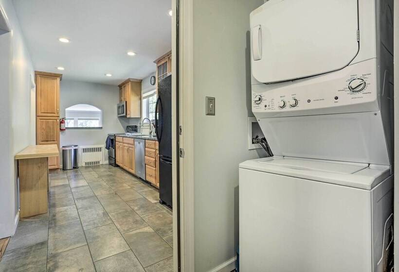 Serene Hopatcong Cottage W/ 50 Foot Dock!