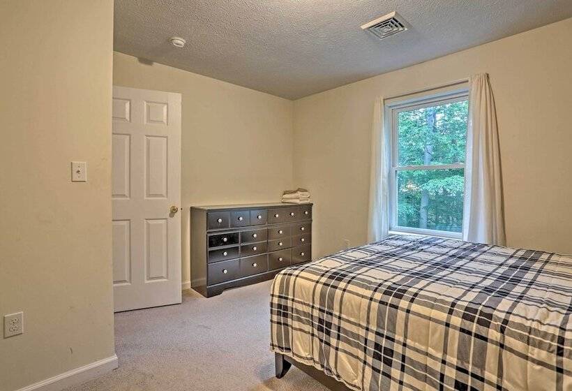 Serene Pocono Escape: 4 Mi To Tobyhanna State Park