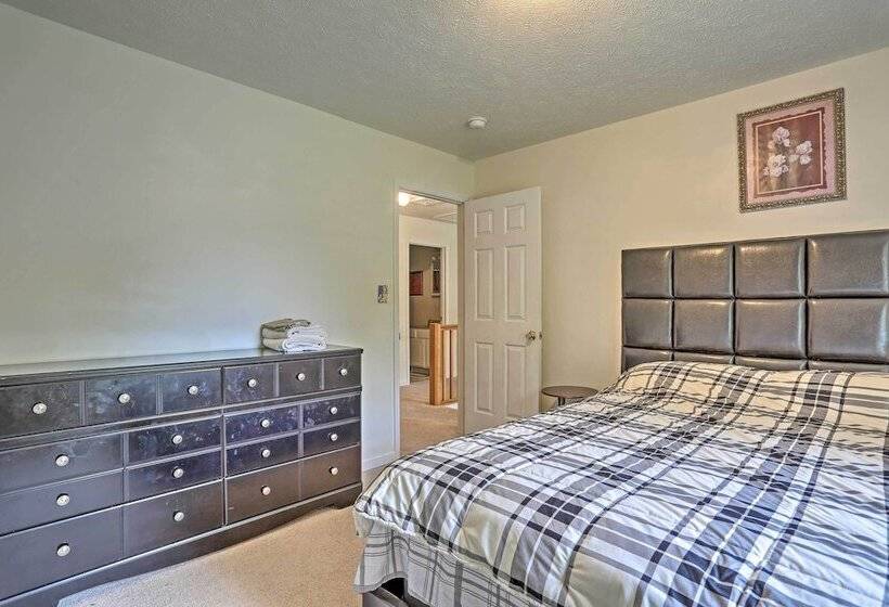 Serene Pocono Escape: 4 Mi To Tobyhanna State Park