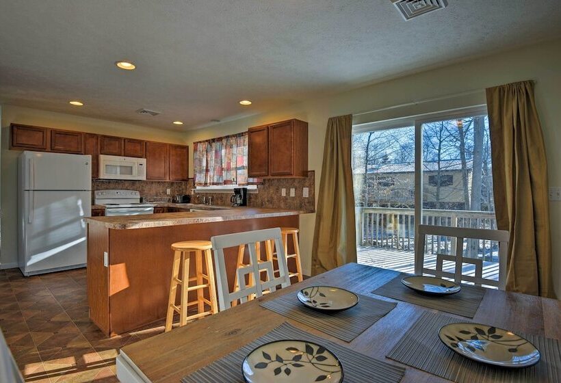 Serene Pocono Escape: 4 Mi To Tobyhanna State Park