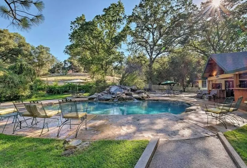 Sonora Home On 10 Resort Acres W/ Shared Pool!