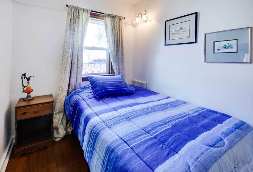 Spacious Wyoming Retreat: Fishing & Hunting