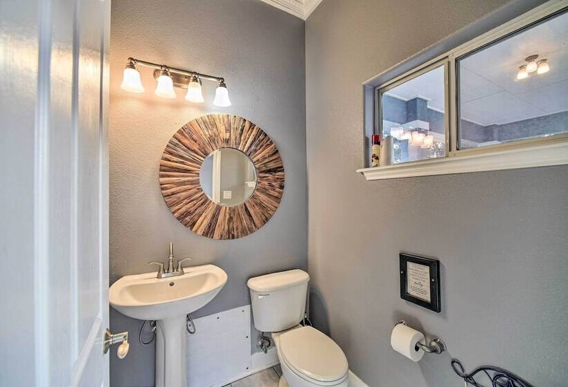 Sprawling Mico Retreat W/ Panoramic Views!