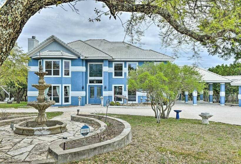 Sprawling Mico Retreat W/ Panoramic Views!