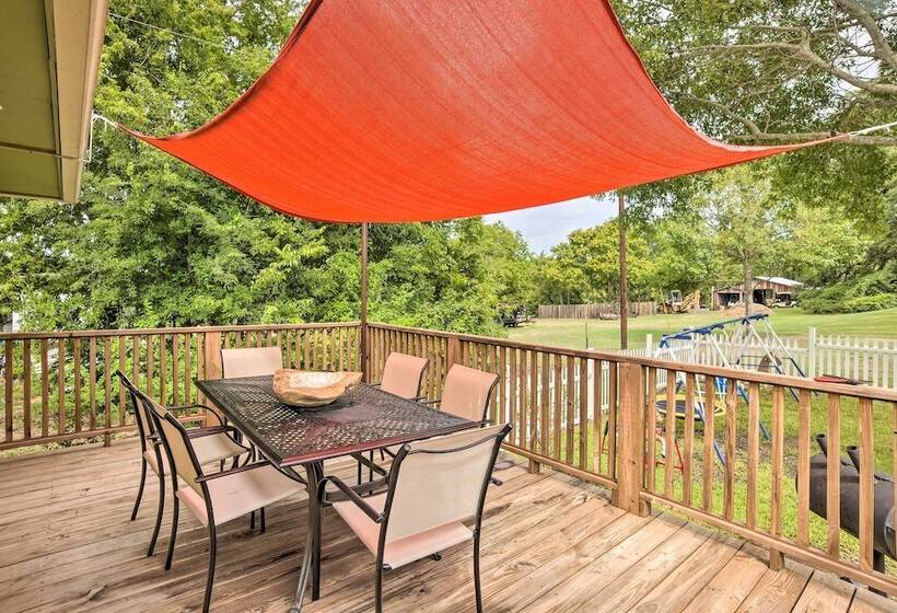 The Gathering Place Brenham Home On 6 Acres