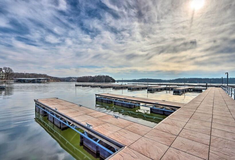 Lake View Margaritaville Retreat W/ Screened Porch