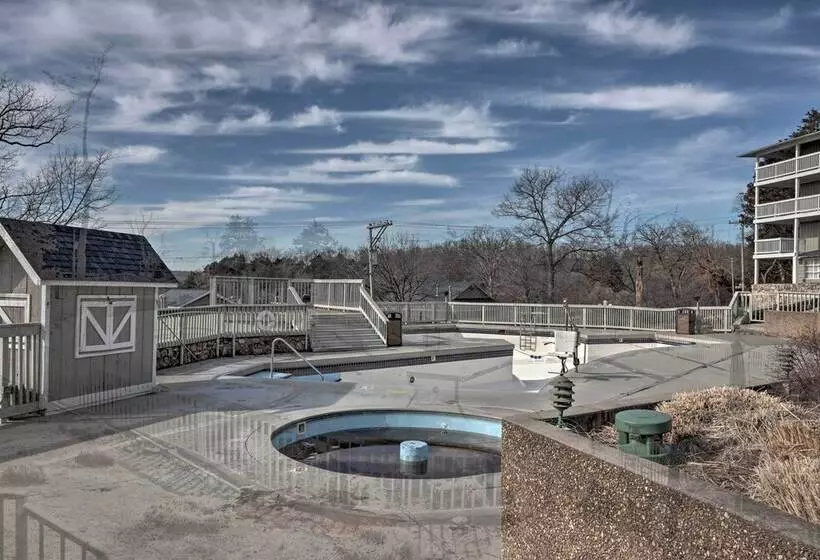 Lake View Margaritaville Retreat W/ Screened Porch