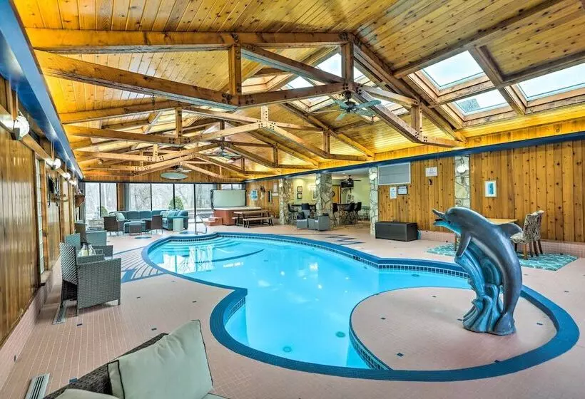 Vermilion River Home W/ Hot Tub & Private Dock!