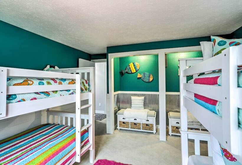 Vermilion River Home W/ Hot Tub & Private Dock!