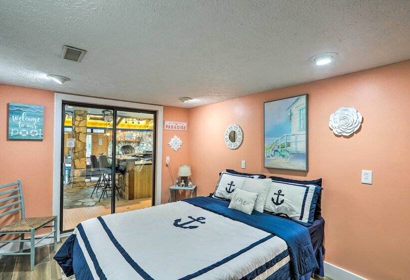 Vermilion River Home W/ Hot Tub & Private Dock!