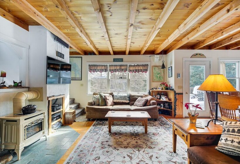 4 Mi To Sugarbush Resort: Waitsfield Retreat