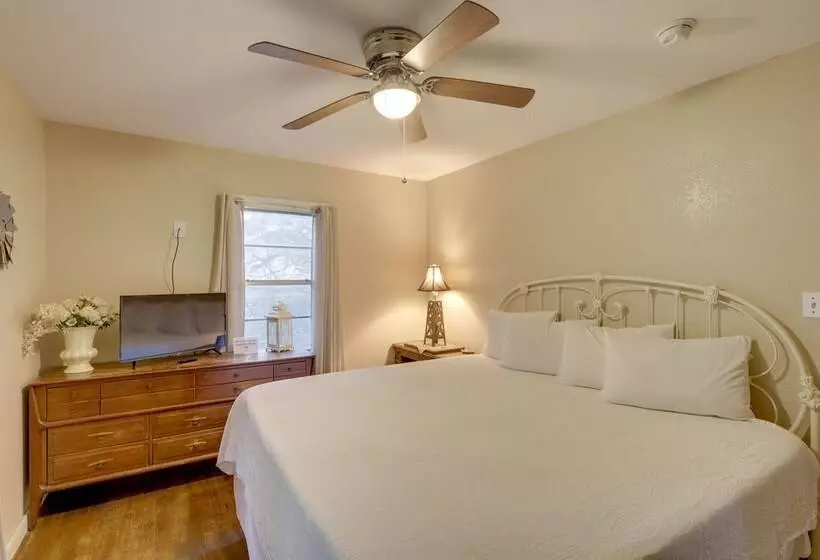 Spacious Family Home In Belton: Patio & Yard!