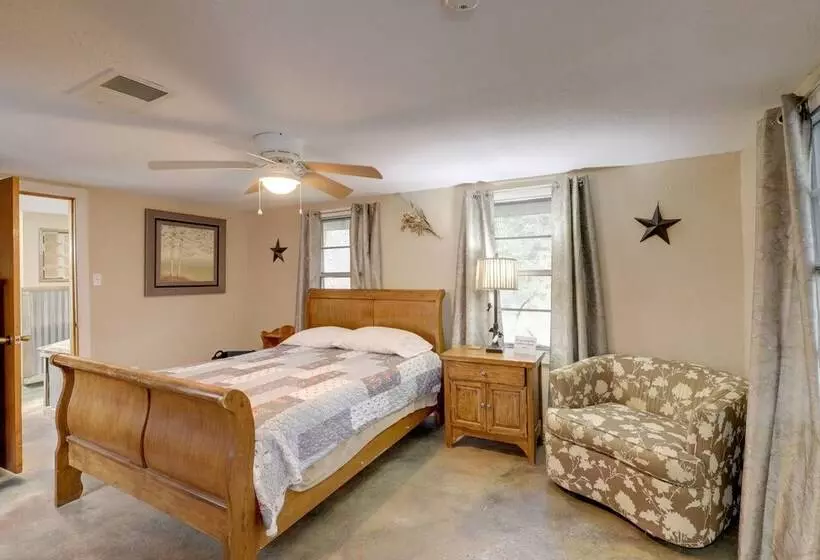 Spacious Family Home In Belton: Patio & Yard!