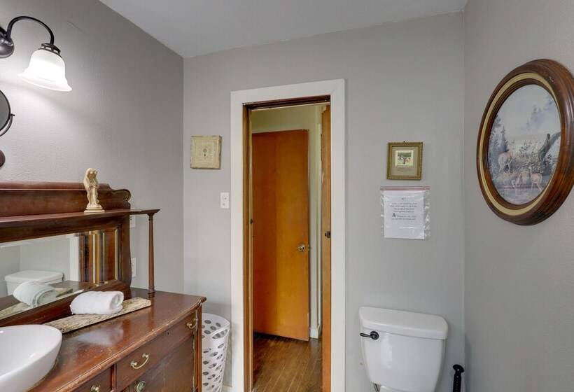 Spacious Family Home In Belton: Patio & Yard!