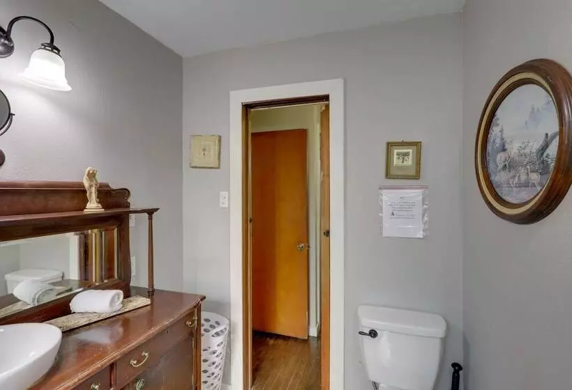 Spacious Family Home In Belton: Patio & Yard!