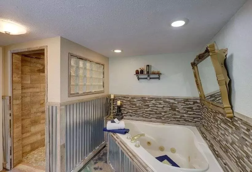 Spacious Family Home In Belton: Patio & Yard!