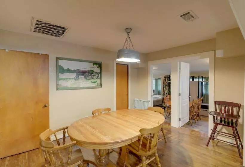 Spacious Family Home In Belton: Patio & Yard!