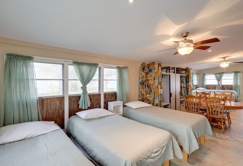 Spacious Family Home In Belton: Patio & Yard!