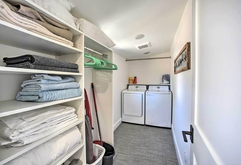 Walk To Town Castle Rock Cottage!