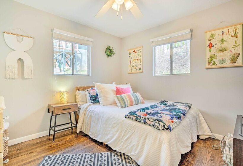 Arden Bungalow W/ Fire Pit: Near Lake Julian Park