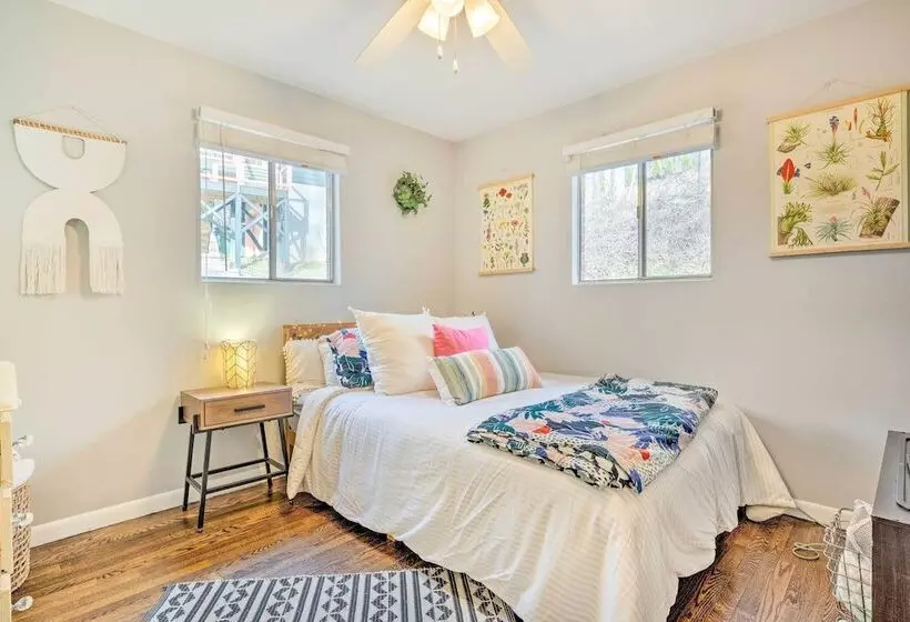 Arden Bungalow W/ Fire Pit: Near Lake Julian Park