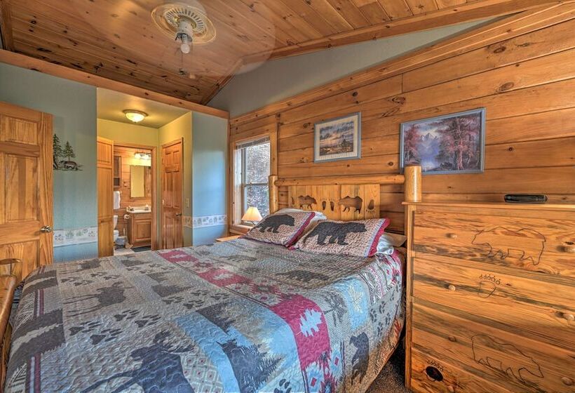 Bear Den  Cabin: Hot Tub, 4 Mi To Nantahala River