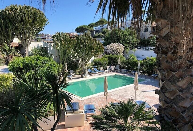 Bed and Breakfast Bachelorette Party Together With 20 Friends In The Bay Of Citara