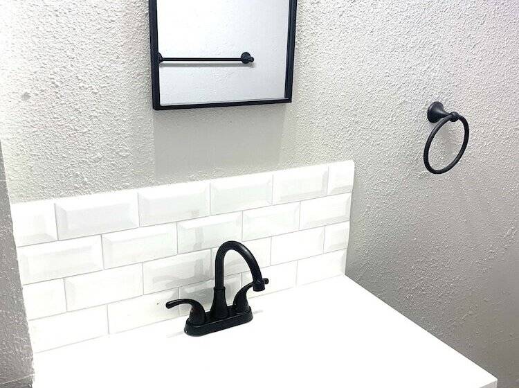 ベッドアンドブレックファースト Three Zzz’s