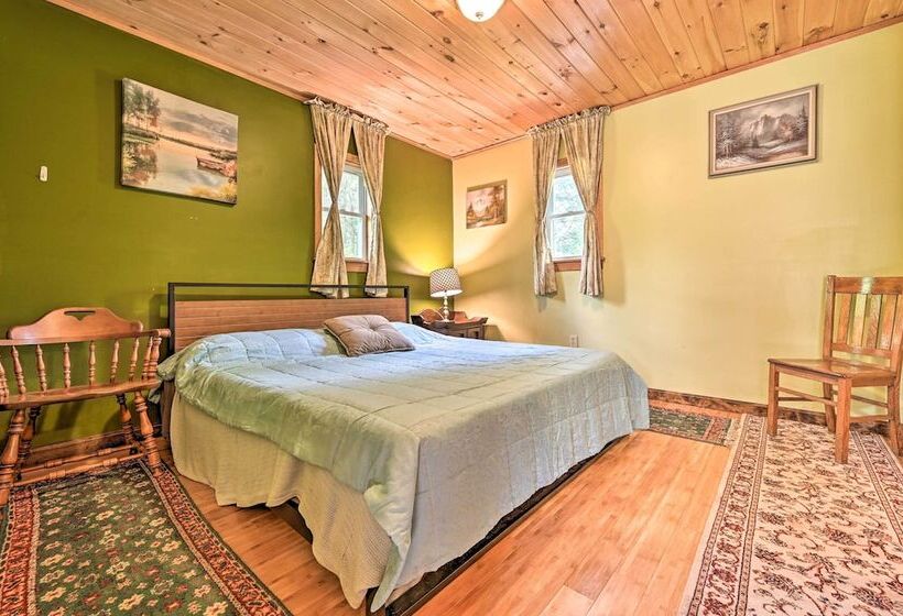 Cabin In The Untouched Woods   3 Miles To Ski